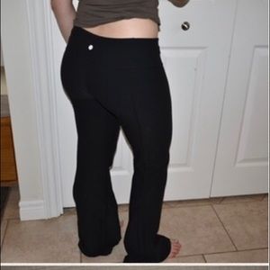 Lululemon yoga pants